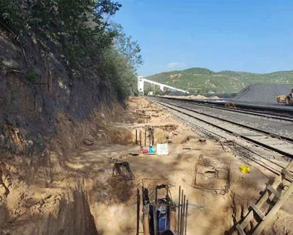 翼城縣牢寨煤礦鐵路煤炭發運公司站臺全封閉工程項目鐵路線及站臺全封閉工程（包一）